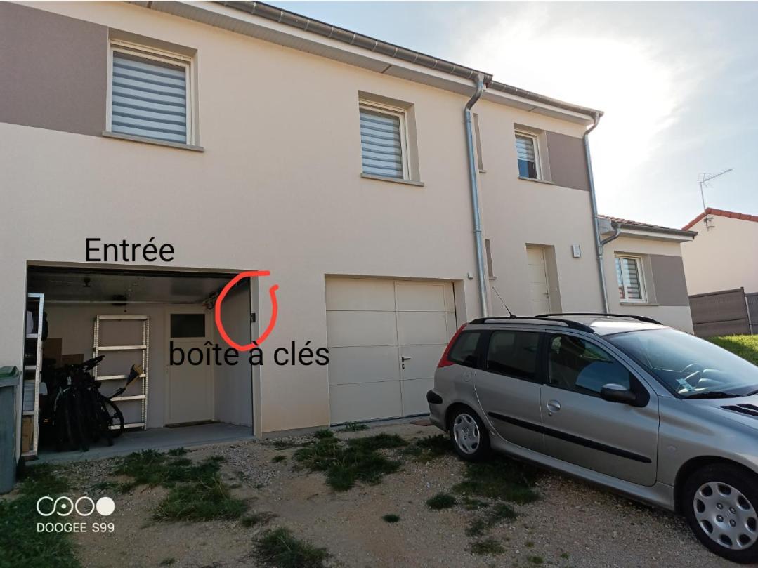 Ferienwohnung Aux Pieds De La Colline De Mousson Pont-à-Mousson Exterior foto